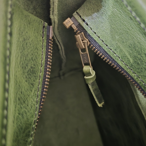 NEW Go Forth Goods Avery Leather Mini Crossbody - Picture 13 of 13